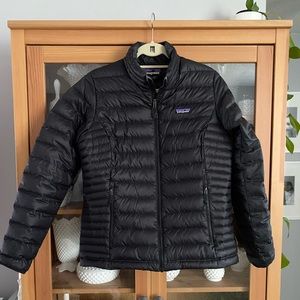 Like new Patagonia black down coat